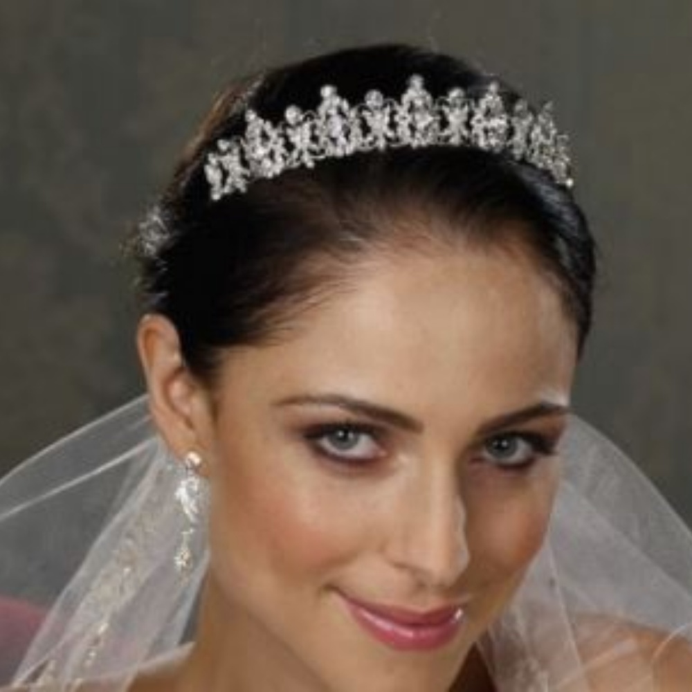 Marionat the Bridal Veil Company Crown